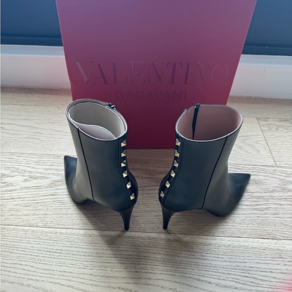 Valentino Garavani Rockstud Black Ankle Boots size 38